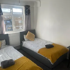 Gasthof Budget Maisonette, London